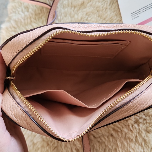 Gorgeous Coach Blush Pebbled Leather Mini Camera Crossbody Bag 🩷📷 - Picture 9 of 16